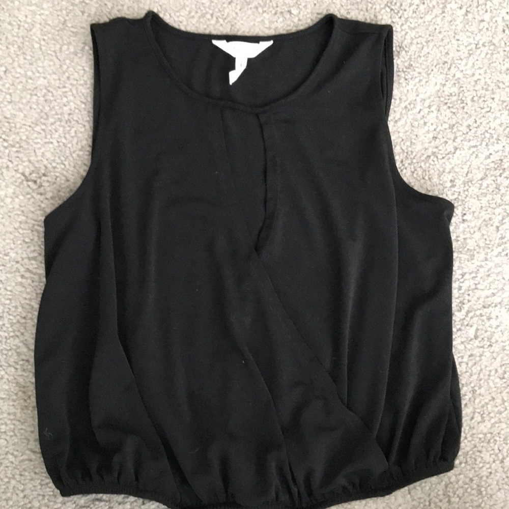 BCBG sleeveless shirt